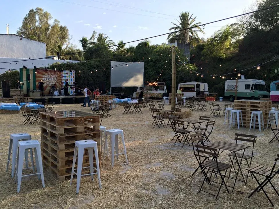 Alquiler de mobiliario para eventos foto 1